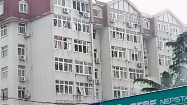 突發(fā)！青島一居民樓發(fā)生爆燃！已造1人死亡，7人受傷！3公里外有震感…
